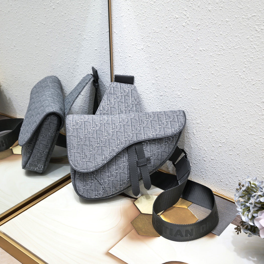 DR317 Saddle Bag / 7.8x11x2inch