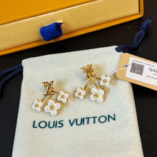 Load image into Gallery viewer, JW741 LV Floragram Necklace/Bracelet/Earrings
