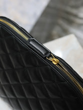 Load image into Gallery viewer, YSK334 Le Cassander Pouch / 11.8x7.8x4.3inch
