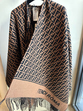 Load image into Gallery viewer, CLTH391 FF Brown Wool And Cashmere Poncho
