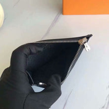 Load image into Gallery viewer, LB1242 Romy Card Holder / 4.7 x 3.1 x 0.3 inches
