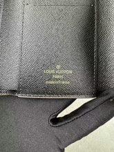 Load image into Gallery viewer, LB1236 Victorine Wallet / 4.7 x 3.7 x 1 inches
