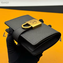 Load image into Gallery viewer, LB1228 Low Key Compact Wallet / 4.3 x 3.3 x 0.8 inches
