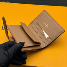 Load image into Gallery viewer, LB1229 Low Key Compact Wallet / 4.3 x 3.3 x 0.8 inches
