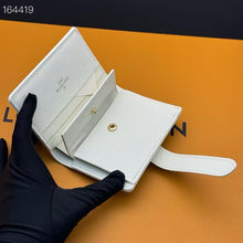 Load image into Gallery viewer, LB1230 Low Key Compact Wallet / 4.3 x 3.3 x 0.8 inches
