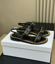 Load image into Gallery viewer, SE1404 CC Sandals / Size4-11
