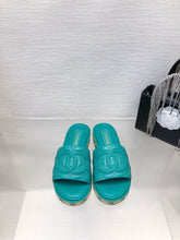 Load image into Gallery viewer, SE1408 CC Slide Sandals / Size5-10
