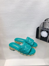 Load image into Gallery viewer, SE1408 CC Slide Sandals / Size5-10
