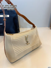 Load image into Gallery viewer, YSK416 Riffia Hobo Bag / 9.8x2.7x5.9inch
