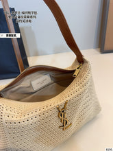 Load image into Gallery viewer, YSK416 Riffia Hobo Bag / 9.8x2.7x5.9inch
