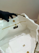 Load image into Gallery viewer, CC1432 Chanel 26M Coco Beach Tote / 43 x 20 x 17 cm
