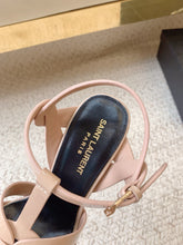 Load image into Gallery viewer, SE1405 YSK Tribute Sandals/Size4-10
