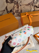 Load image into Gallery viewer, LB1476 LV x Takashi Murakami White Multicolore Pochette / 23cm
