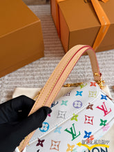 Load image into Gallery viewer, LB1476 LV x Takashi Murakami White Multicolore Pochette / 23cm
