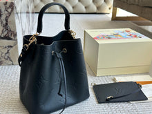 Load image into Gallery viewer, LB1234 NéoNoé MM / 10.2 x 10.2 x 6.9 inches
