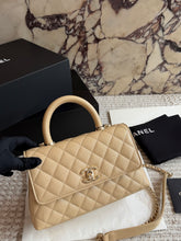Load image into Gallery viewer, CC1434 Chanel Coco Handle Small / 23 x 15 cm
