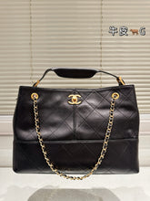 Load image into Gallery viewer, CC1146 Large Hobo Bag / 13.4x9.5x4.7inch
