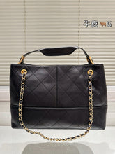 Load image into Gallery viewer, CC1146 Large Hobo Bag / 13.4x9.5x4.7inch
