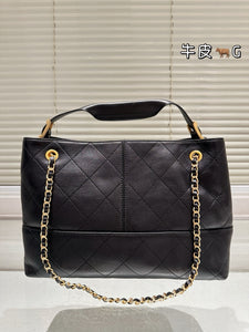 CC1146 Large Hobo Bag / 13.4x9.5x4.7inch