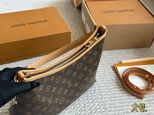 Load image into Gallery viewer, LB1343 CarryAll PM / 11.4 x 9.4 x 4.7 inches
