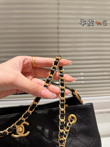 CC1146 Large Hobo Bag / 13.4x9.5x4.7inch