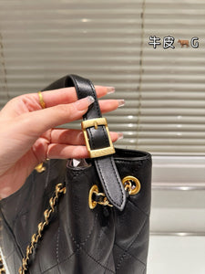 CC1146 Large Hobo Bag / 13.4x9.5x4.7inch