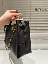 Load image into Gallery viewer, CC1146 Large Hobo Bag / 13.4x9.5x4.7inch
