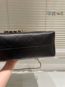 CC1146 Large Hobo Bag / 13.4x9.5x4.7inch