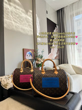 Load image into Gallery viewer, LB1477 LV Speedy 30 Cut-Out / 30 x 20 cm

