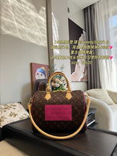 Load image into Gallery viewer, LB1477 LV Speedy 30 Cut-Out / 30 x 20 cm
