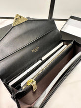 Load image into Gallery viewer, PD284 Large Leather Wallet / 7.4x3.9inch
