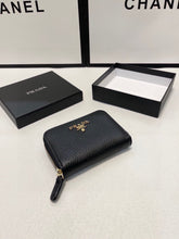 Load image into Gallery viewer, PD285 Small Leather Wallet / 3.9x3.5inch
