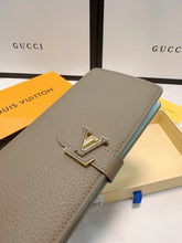 Load image into Gallery viewer, LB957 LV Vertical Wallet / 3.9 x 7.5 x 0.7inches
