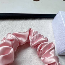 Load image into Gallery viewer, JW917 CD Hair Tie
