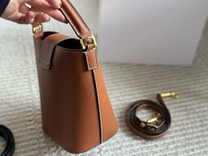 CL137 Teen Triomphe Bag / 6 x 7 x 5 IN