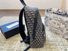 Load image into Gallery viewer, DR353 Rider Backpack / 12 x 15.7 x 6 inches
