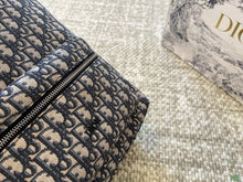 Load image into Gallery viewer, DR353 Rider Backpack / 12 x 15.7 x 6 inches
