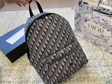 Load image into Gallery viewer, DR353 Rider Backpack / 12 x 15.7 x 6 inches
