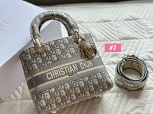 Load image into Gallery viewer, DR354 Medium Lady D-Lite Bag / 9.5 x 8 x 4.5 inches
