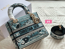 Load image into Gallery viewer, DR354 Medium Lady D-Lite Bag / 9.5 x 8 x 4.5 inches
