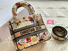 Load image into Gallery viewer, DR354 Medium Lady D-Lite Bag / 9.5 x 8 x 4.5 inches
