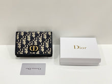 Load image into Gallery viewer, DR616 Dior 30 Montaigne Compact Wallet / 13.5 x 9.5 x 3.5 cm
