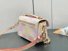 Load image into Gallery viewer, LB960 Pochette Métis East West / 8.5 x 5.3 x 2.4inches / HIGHEST QUALITY VERSION
