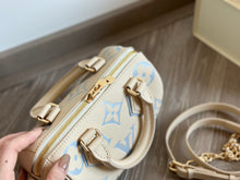 Load image into Gallery viewer, LB993 Nano Speedy / 6.3 x 3.9 x 3 inches
