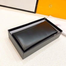 Load image into Gallery viewer, PD286 Large Saffiano Leather Wallet / 7.1x3.7inch
