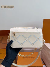 Load image into Gallery viewer, LB1484 LV New Mini Pochette Métis / Spring/Summer Edition / 21 x 13 cm
