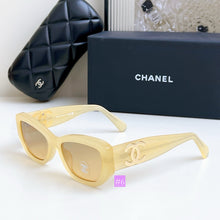 Load image into Gallery viewer, JW957 Chanel Sunglasses / 55x19x140mm
