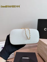 Load image into Gallery viewer, CC1439 Chanel Classic Hobo Bag / Large (23 cm), Small (18 cm)
