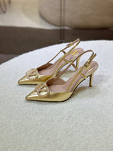 Load image into Gallery viewer, SE1538 VLOGO SIGNATURE SLINGBACK PUMP / Size5-10
