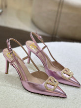 Load image into Gallery viewer, SE1538 VLOGO SIGNATURE SLINGBACK PUMP / Size5-10
